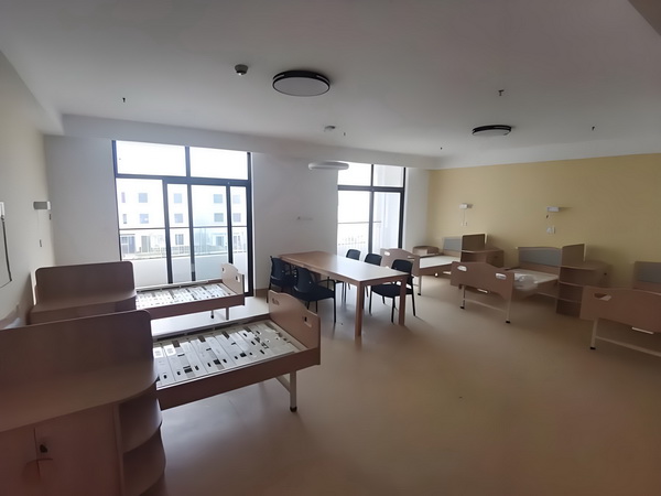 丑女很嚣张：王爷从了吧